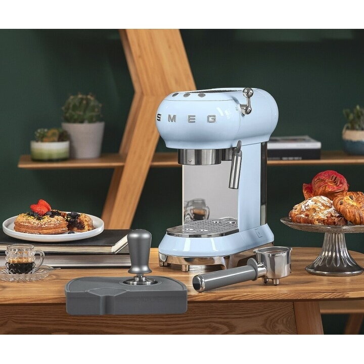 SMEG ECF01PBEU 1